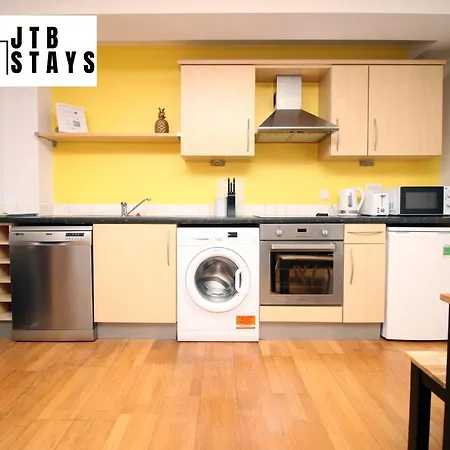 Spacious 1 Bedroom By Jtb Stays Short Lets & Serviced With Wifi Apartment Bristol