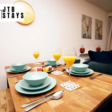 Spacious 1 Bedroom By Jtb Stays Short Lets & Serviced With Wifi Bristol