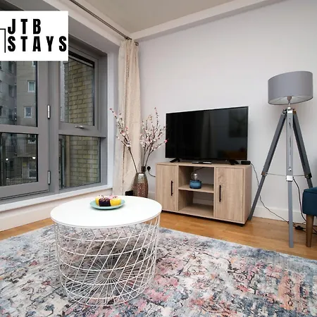 Spacious 1 Bedroom By Jtb Stays Short Lets & Serviced With Wifi Apartment Bristol
